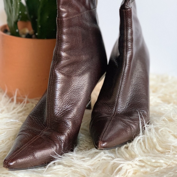 Gucci Brown Leather Slim Heel Ankle boot - Picture 3 of 8